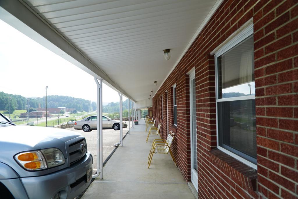Knob Hill Motor Lodge Hillsville Dış mekan fotoğraf
